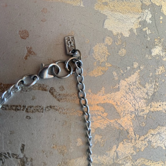 Oversized Link Necklace - Picture 2 of 3